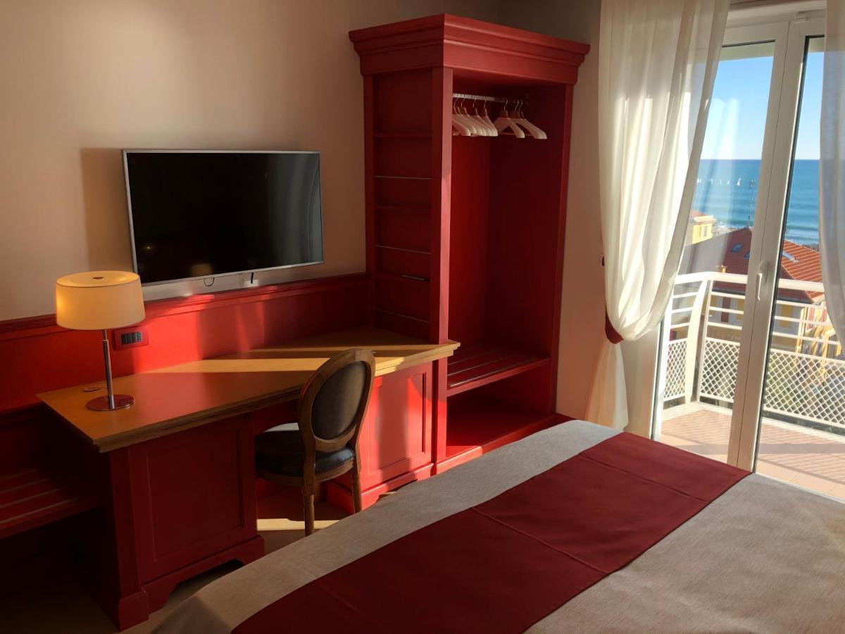 Mh Hotel Varazze Buitenkant foto