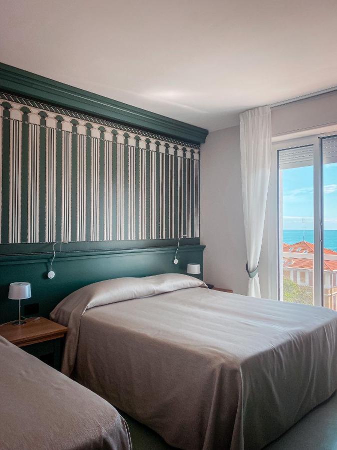 Mh Hotel Varazze Buitenkant foto