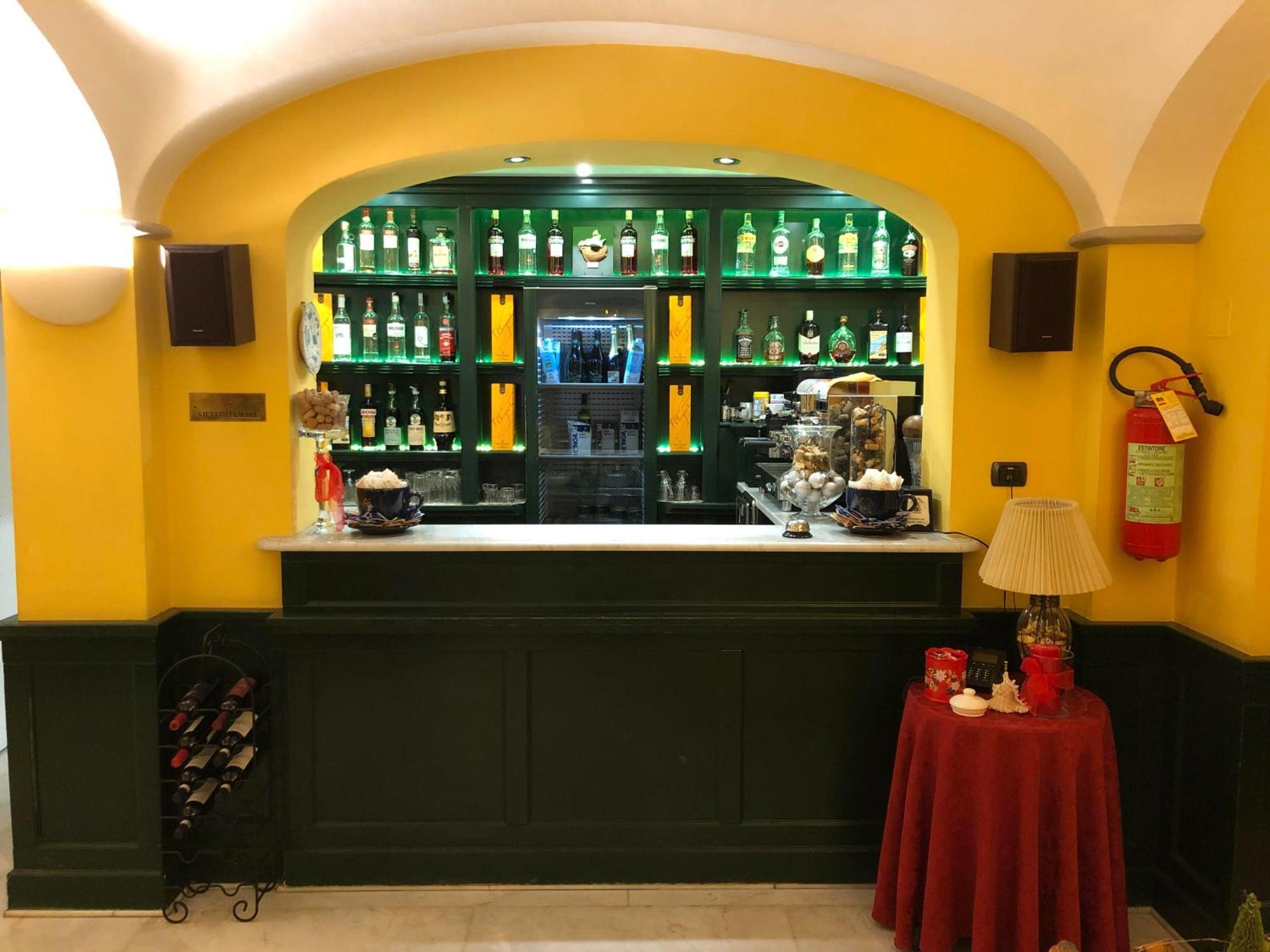 Mh Hotel Varazze Buitenkant foto